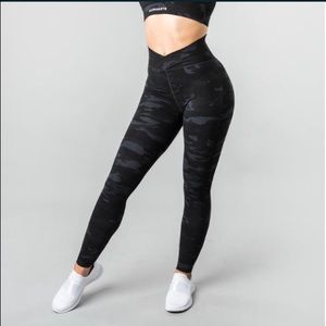 Black Camo Surface Path Leggings - Alphalete